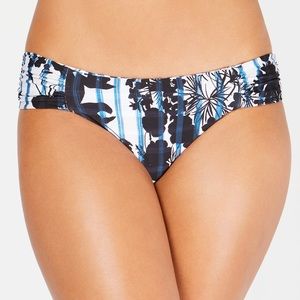 NWT Juniors Reversible Side Shirred Hipster Bottom